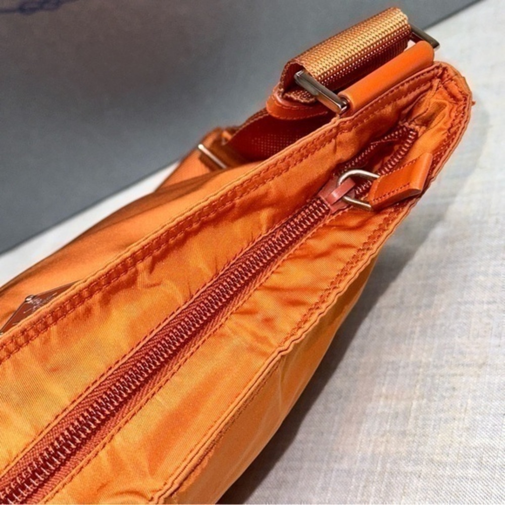 AUTHENTIC Orange Crossbody tote. In Papaya. - Picture 3 of 16